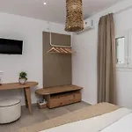 Ammos Seafront House