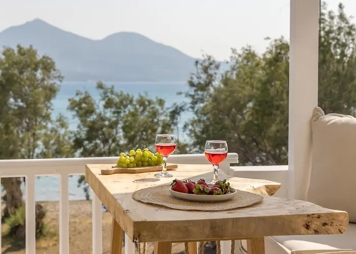 Ammos Seafront House Casa de Férias Adamantas (Milos)